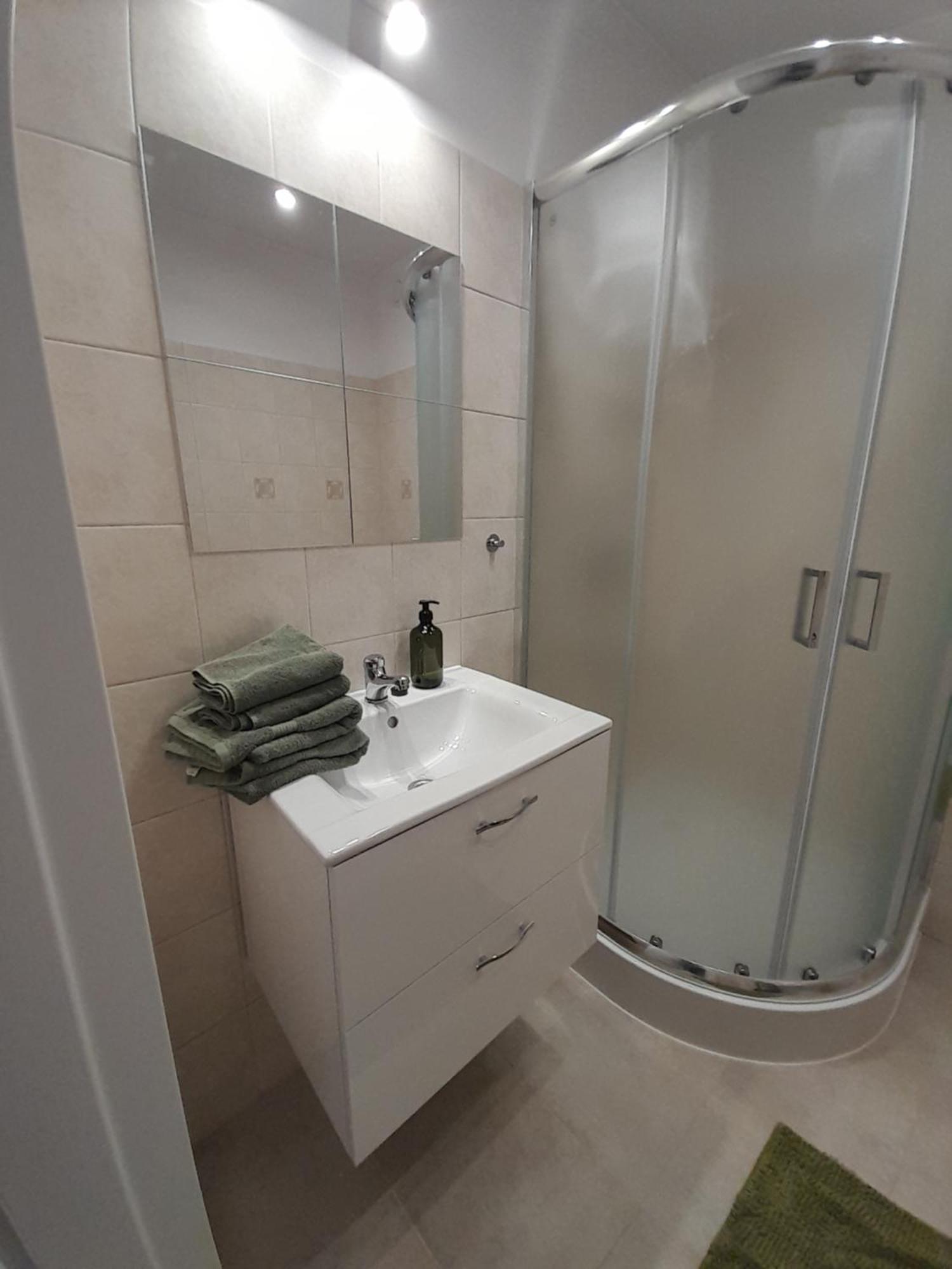 Old Town Premium Apartment - Ghetto Heroes Square View 크라쿠프 외부 사진